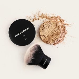 Loose mineral powder